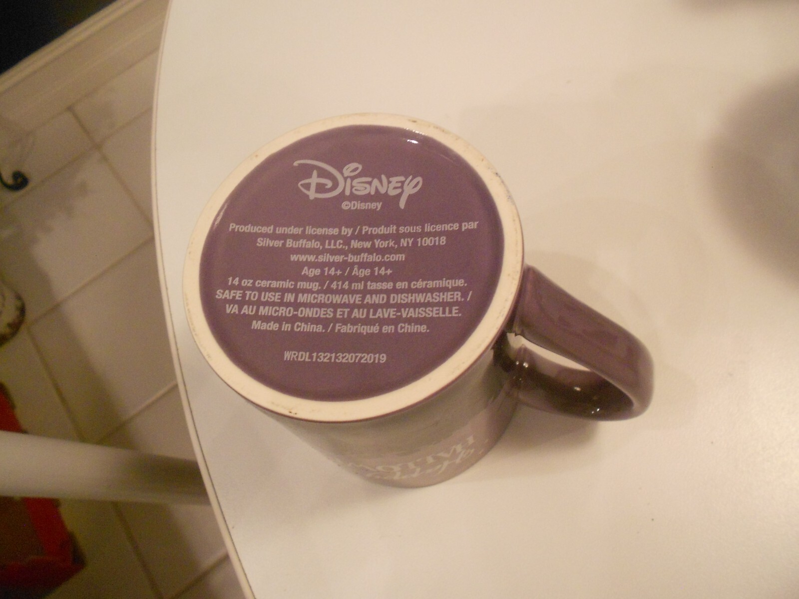 HAPPY HALOWEEN MICKEY DISNEY MUG 14OZ EXCELLENT CONDITION 4" HIGH
