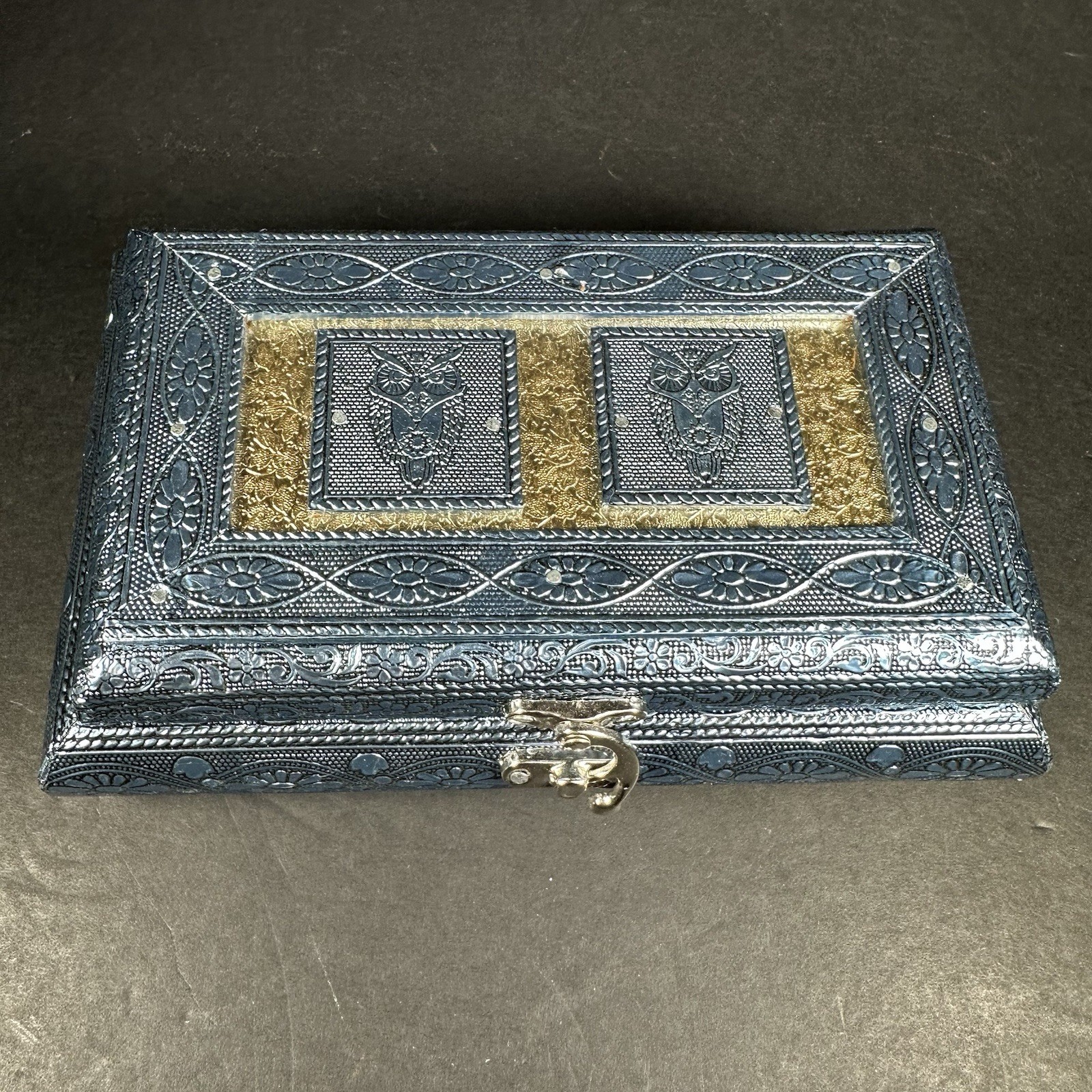 Beautiful Embossed Aluminum Blue Tone Jewelry Box With Owls Approx 8” x 4” x 3”