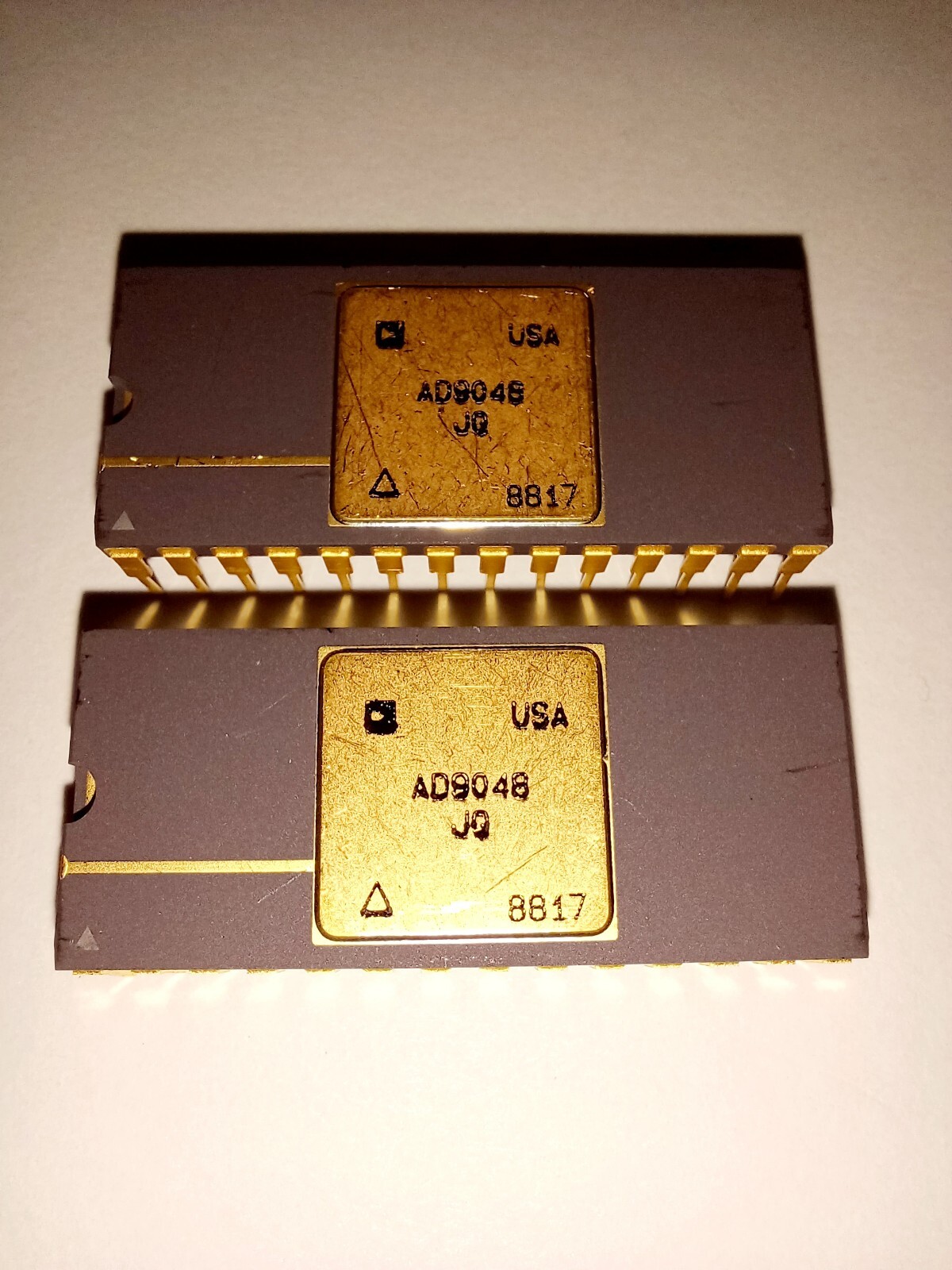 Analog Devices AD9048 JG 1988 DATE CODE 8-bit 35 Msps Flash Converter DIP28 New!