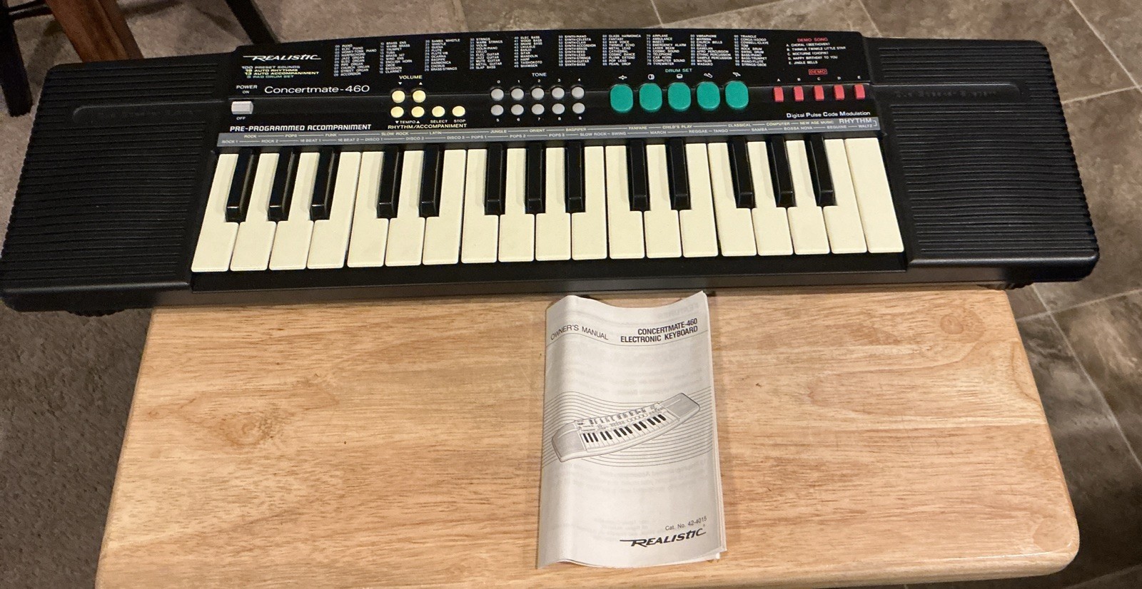 VTG Realistic Concertmate 460 Keyboard Synthesizer Works Great Batteries No Cord