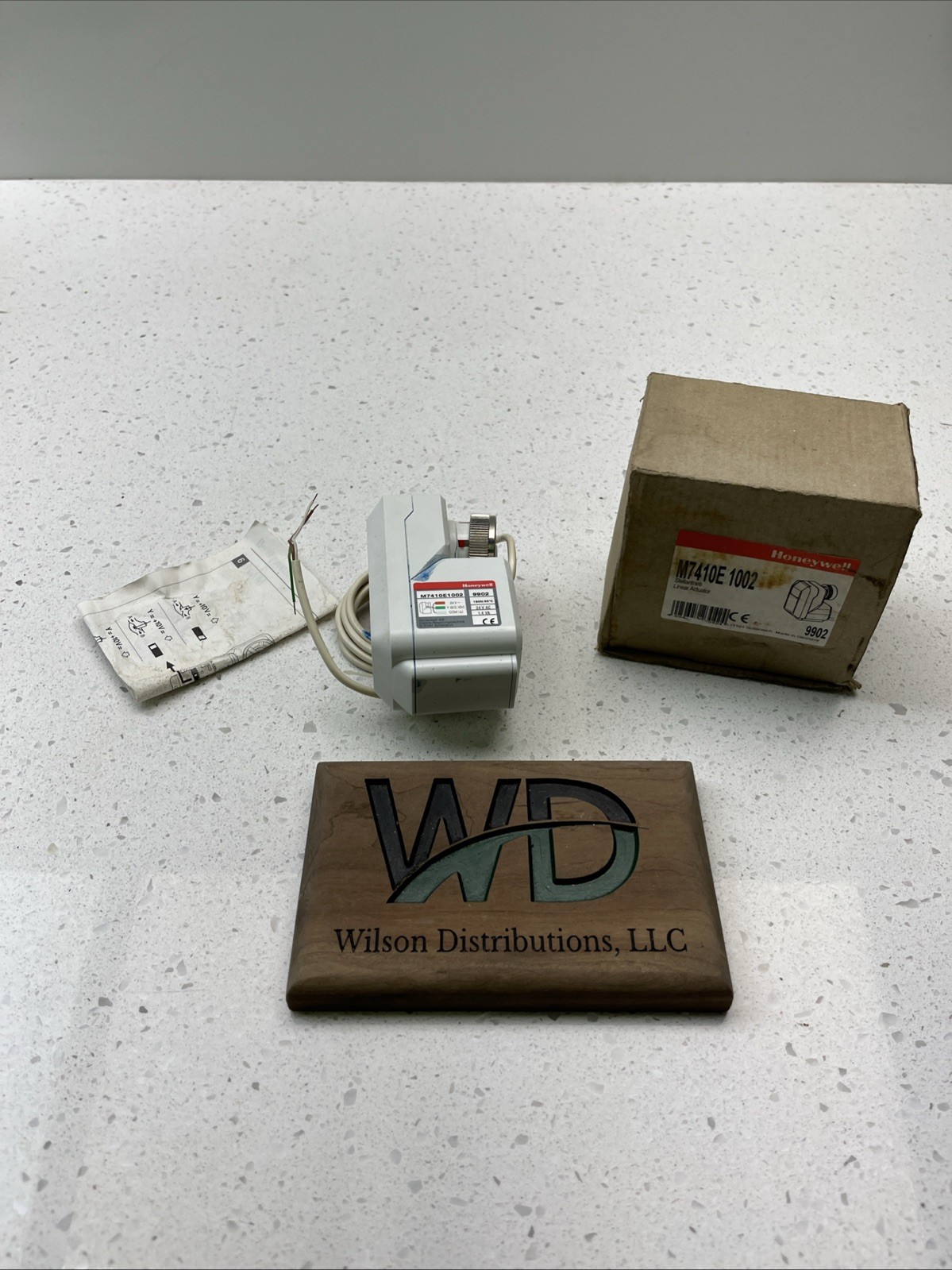 M7410E1002 HoneyWell Linear Actuator 24VAC 1.4VA