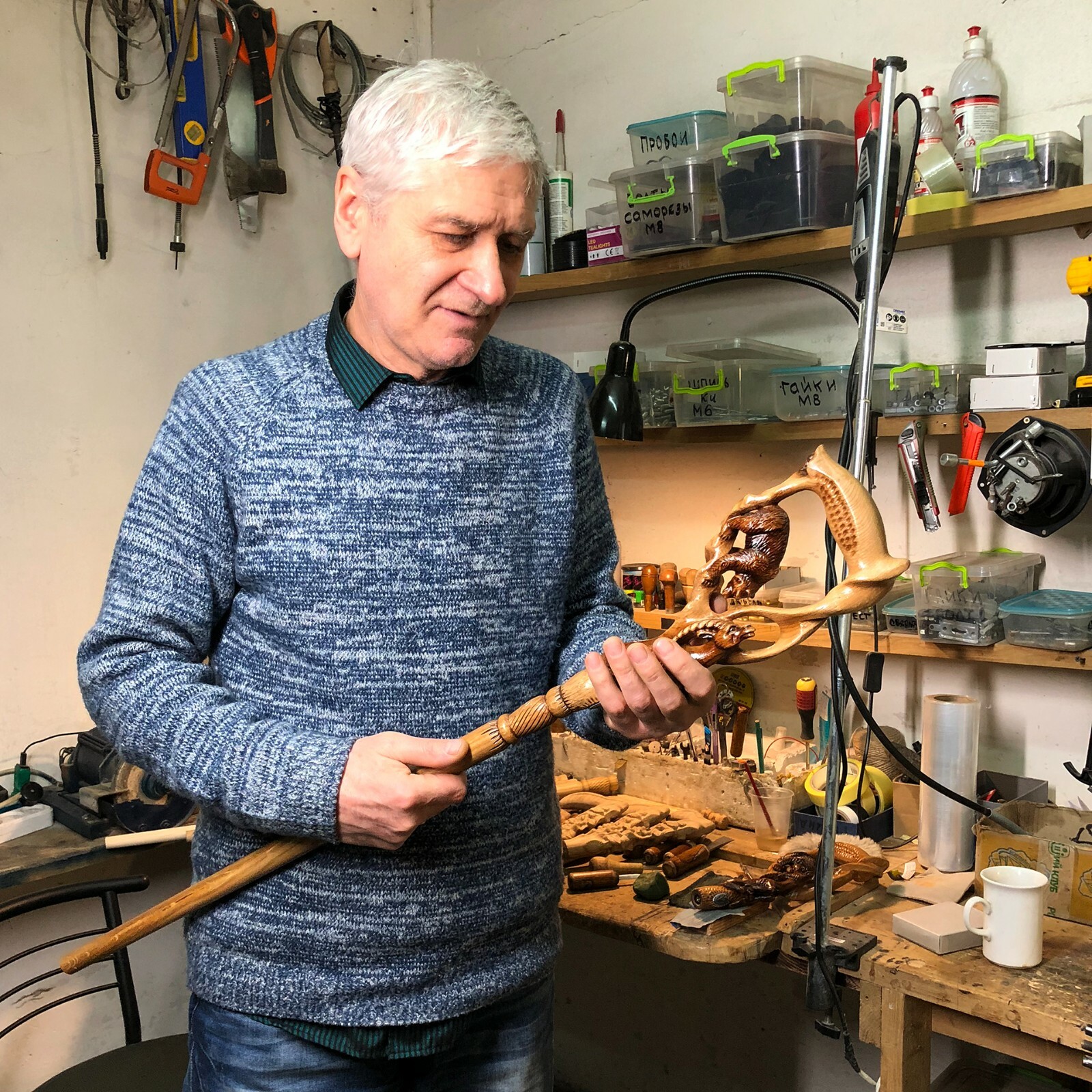 Luxury Walking Stick Cane Staff Wooden Hand Carved Crafted Bear & Gazelle mens