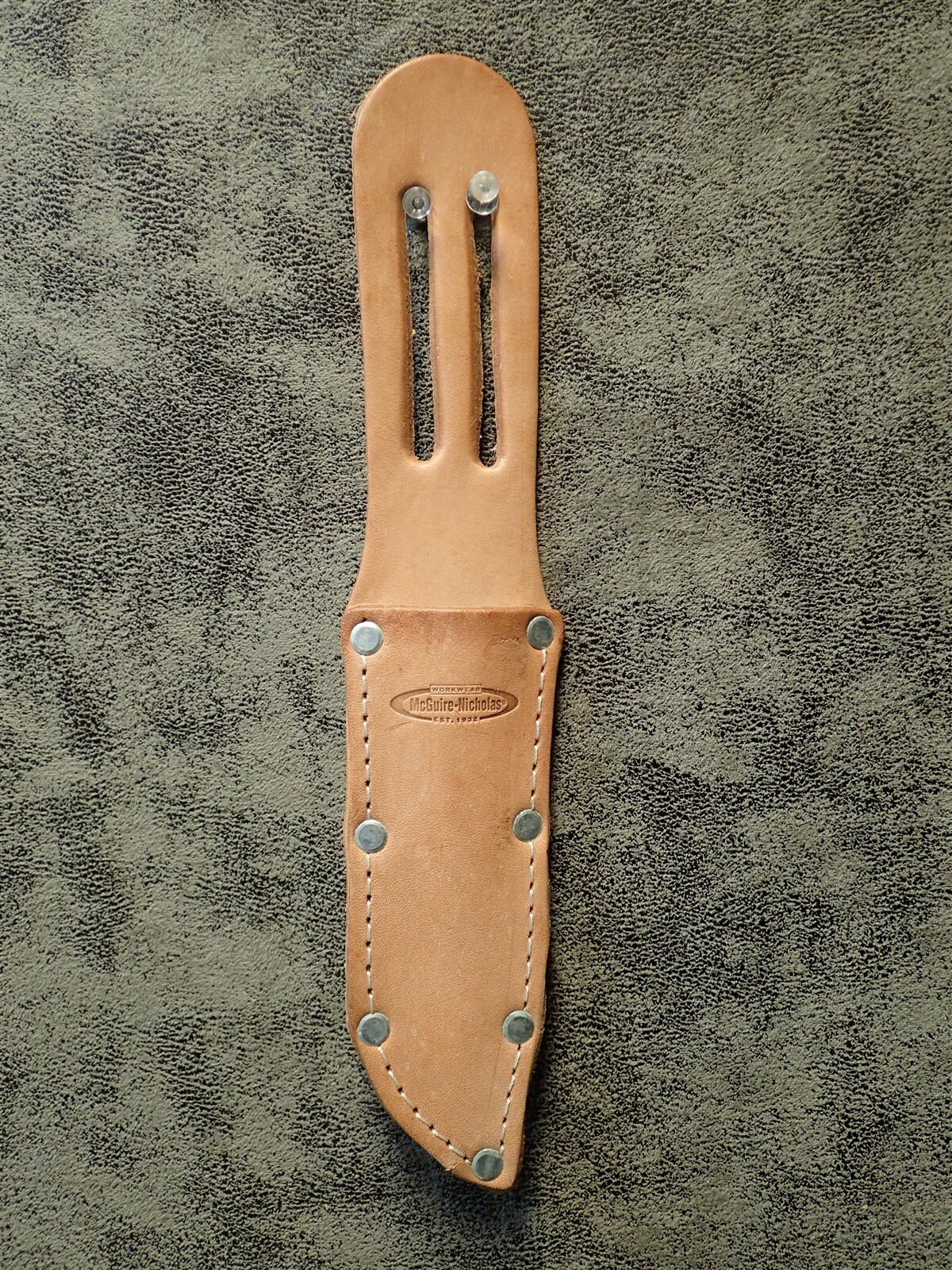 McGuire-Nicholas Saddle 2-3/4" Belt Leather Sheath fits 6" Blade (S13)