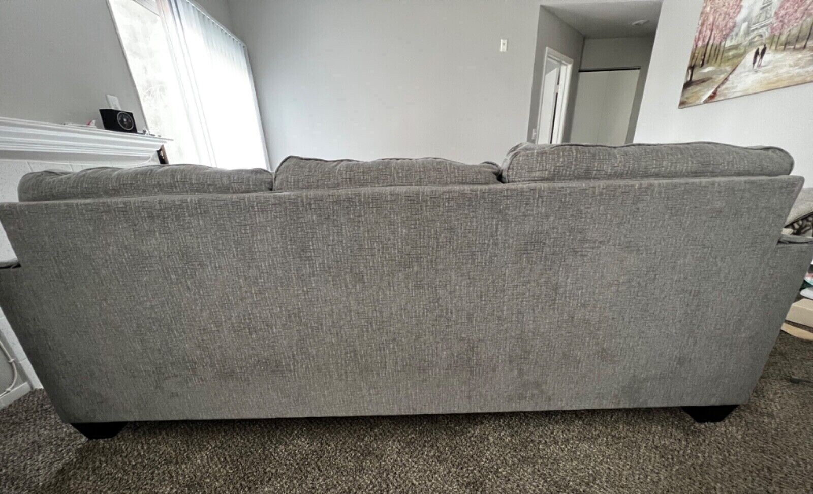 Ashley Furniture Exclusive Brand Barrali 3 Cushion Sofa with 5 Throw Pillows
