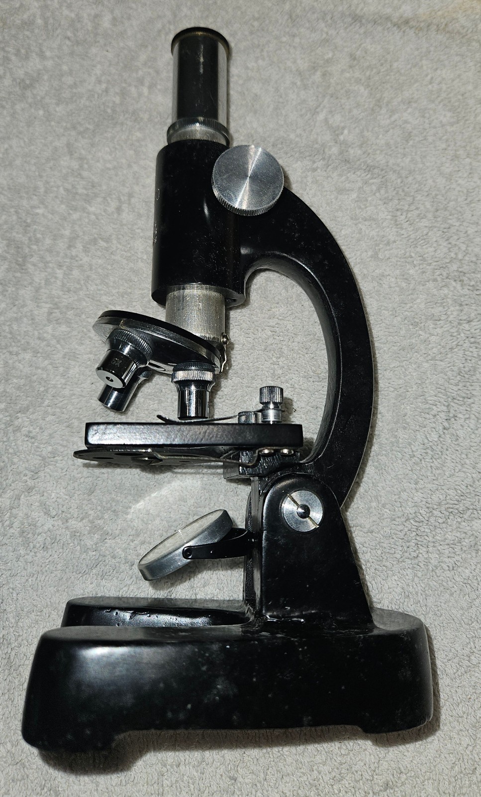 MICROSCOPE ZUIHO Japan 600x-50x MAGNIFICATION  IN WOOD BOX VINTAGE 1960's