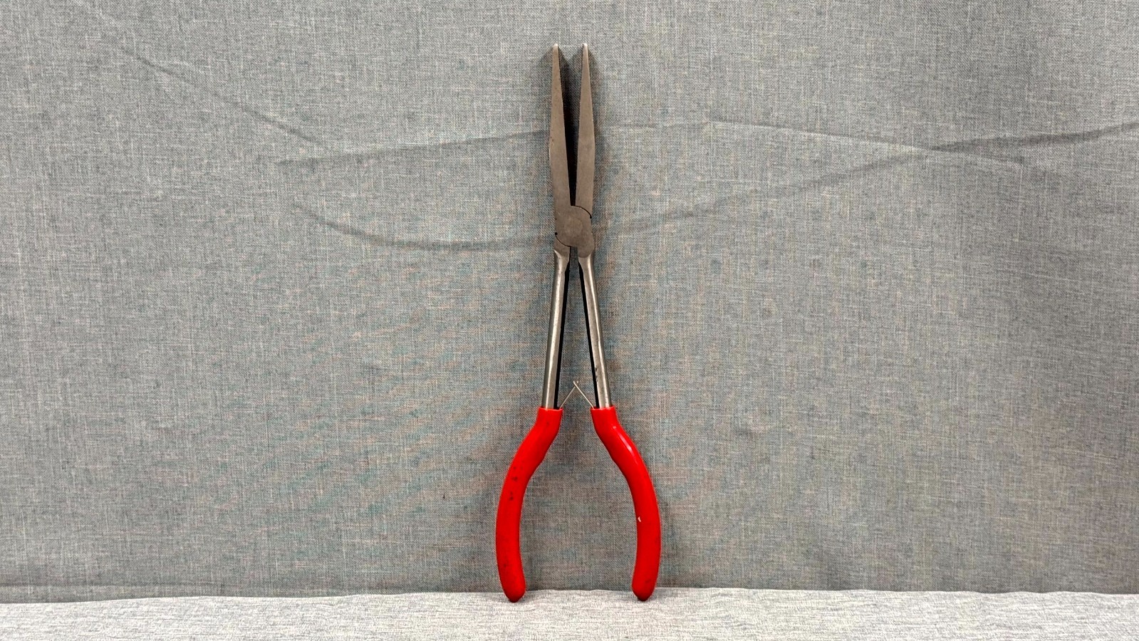 Mac Tools P301735 Precision Pliers with Red Handle and Precision Needle Nose