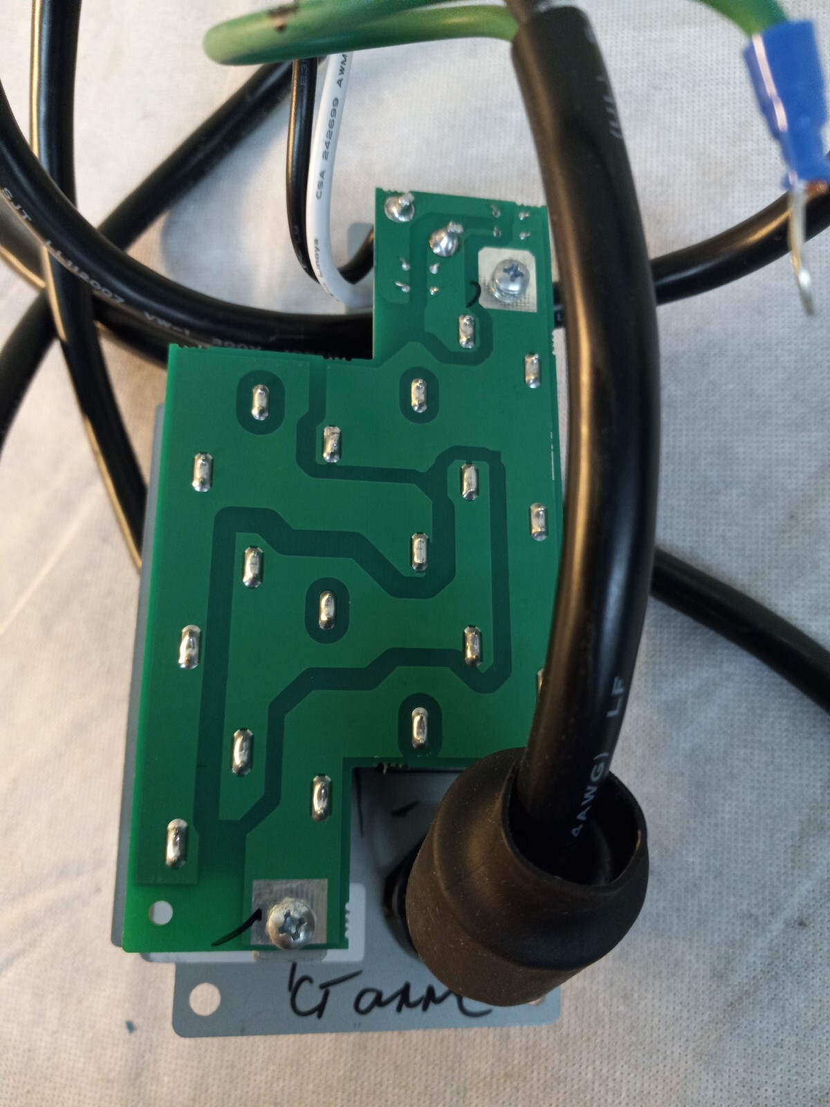 APC Smart-UPS RT 1500 - BACK POWER CORD/INPUT