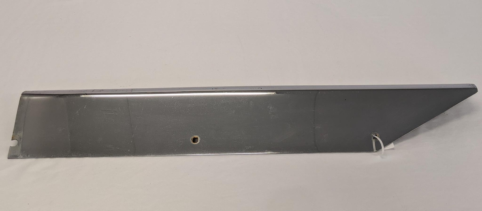 Used Freightliner FLD Classic 120 RH Hood Bezel - P/N 17-12340-001