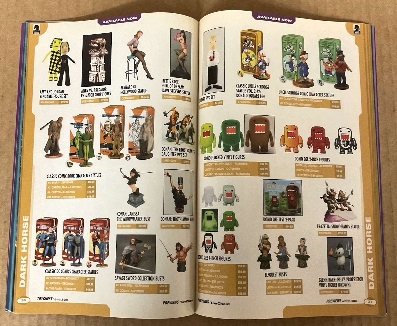 PREVIEWS TOY CHEST CATALOG (2011) Diamond Comic Distributors; New