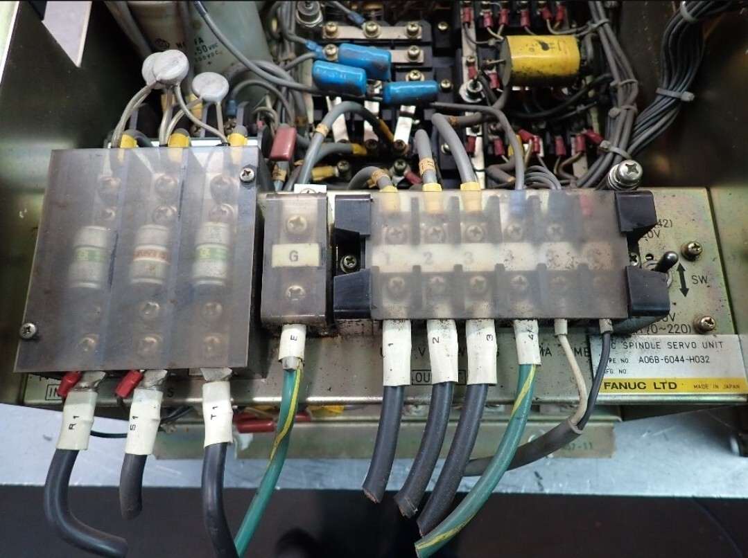 FANUC A06B-6044-H032 AC SPINDLE SERVO UNIT