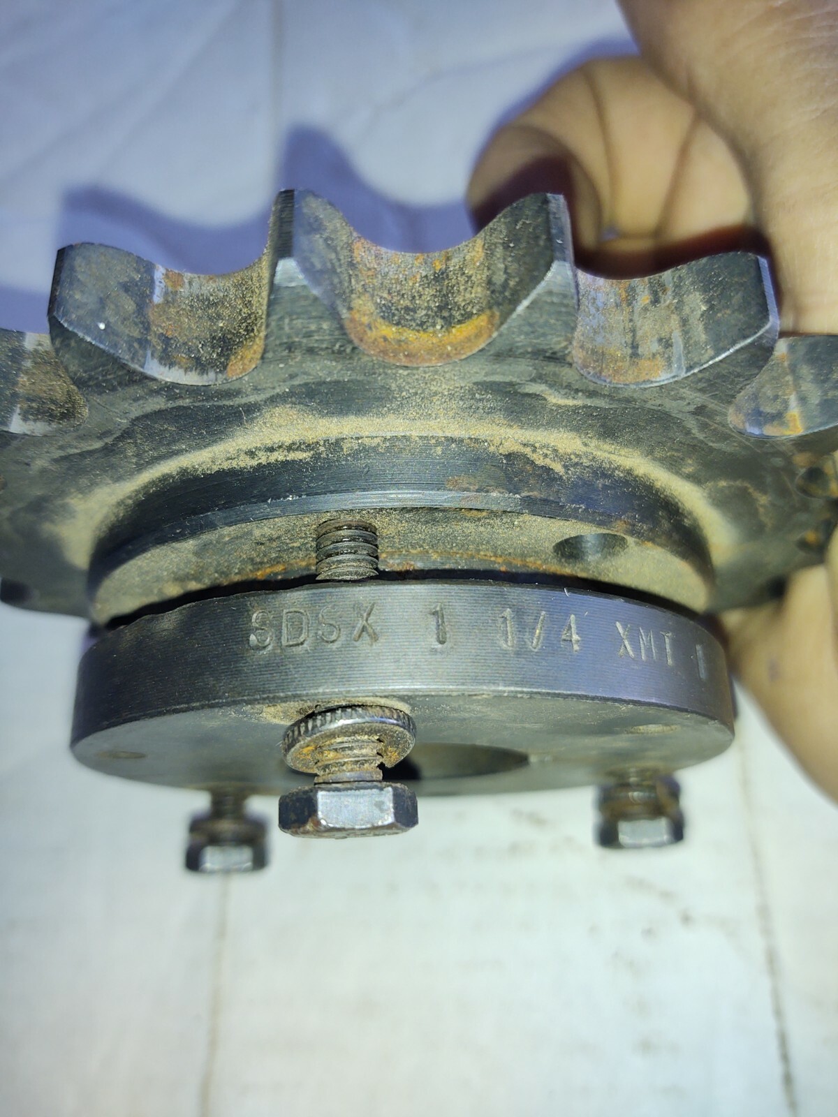 AMEC Sprocket 60SDS19H / Split Taper Bushing SDSX 1-1/4 XMT