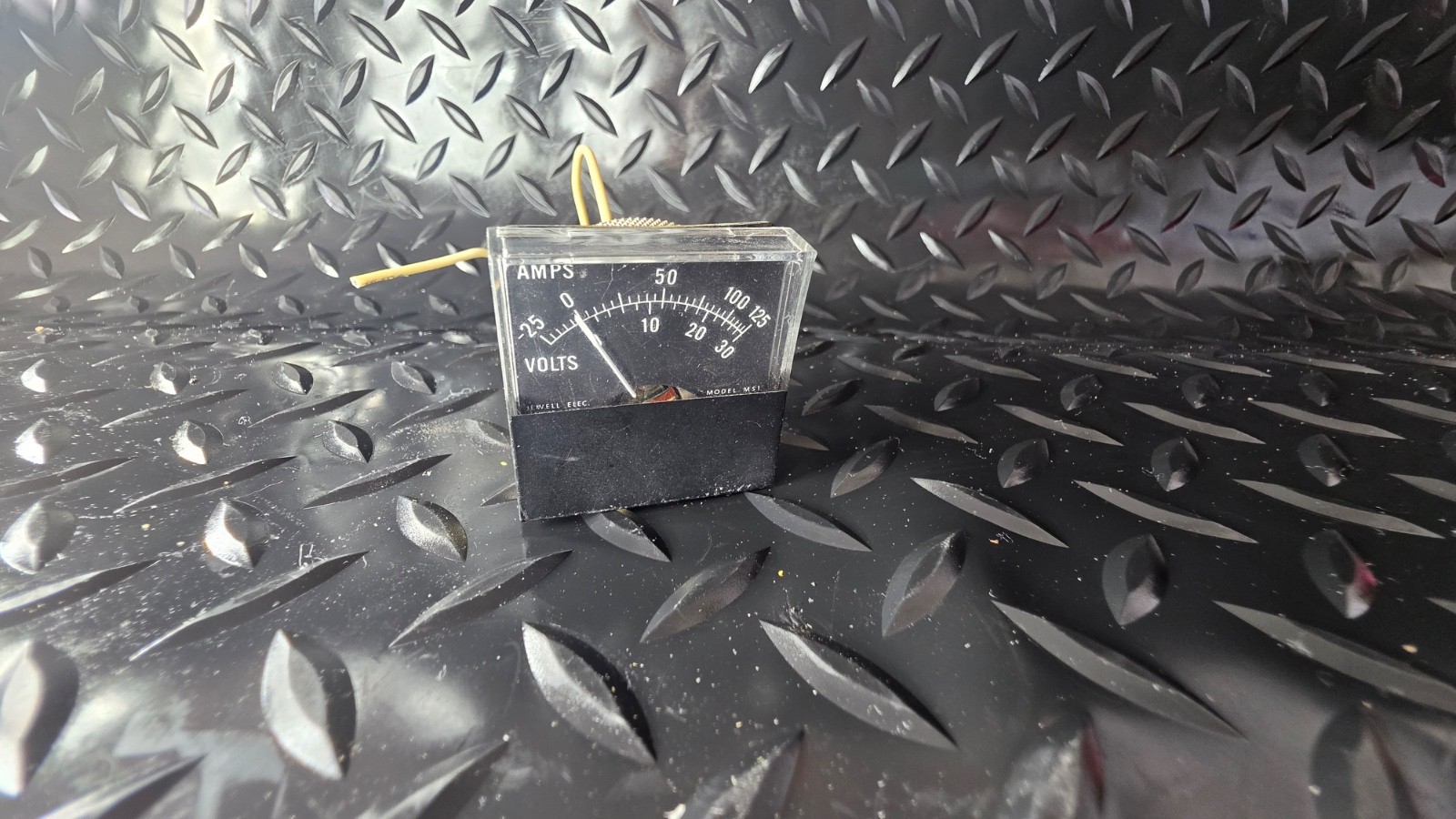 Cessna Amps Gauge PN CM-2664-1  SN 20110032-102