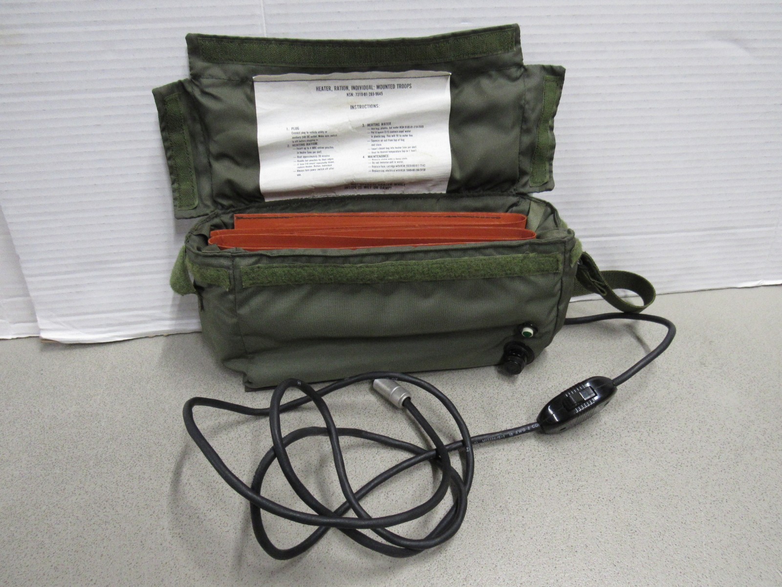 US Individual Ration Heater Mounted Troops 24V Electric MRE Heater *NOT TESTED*