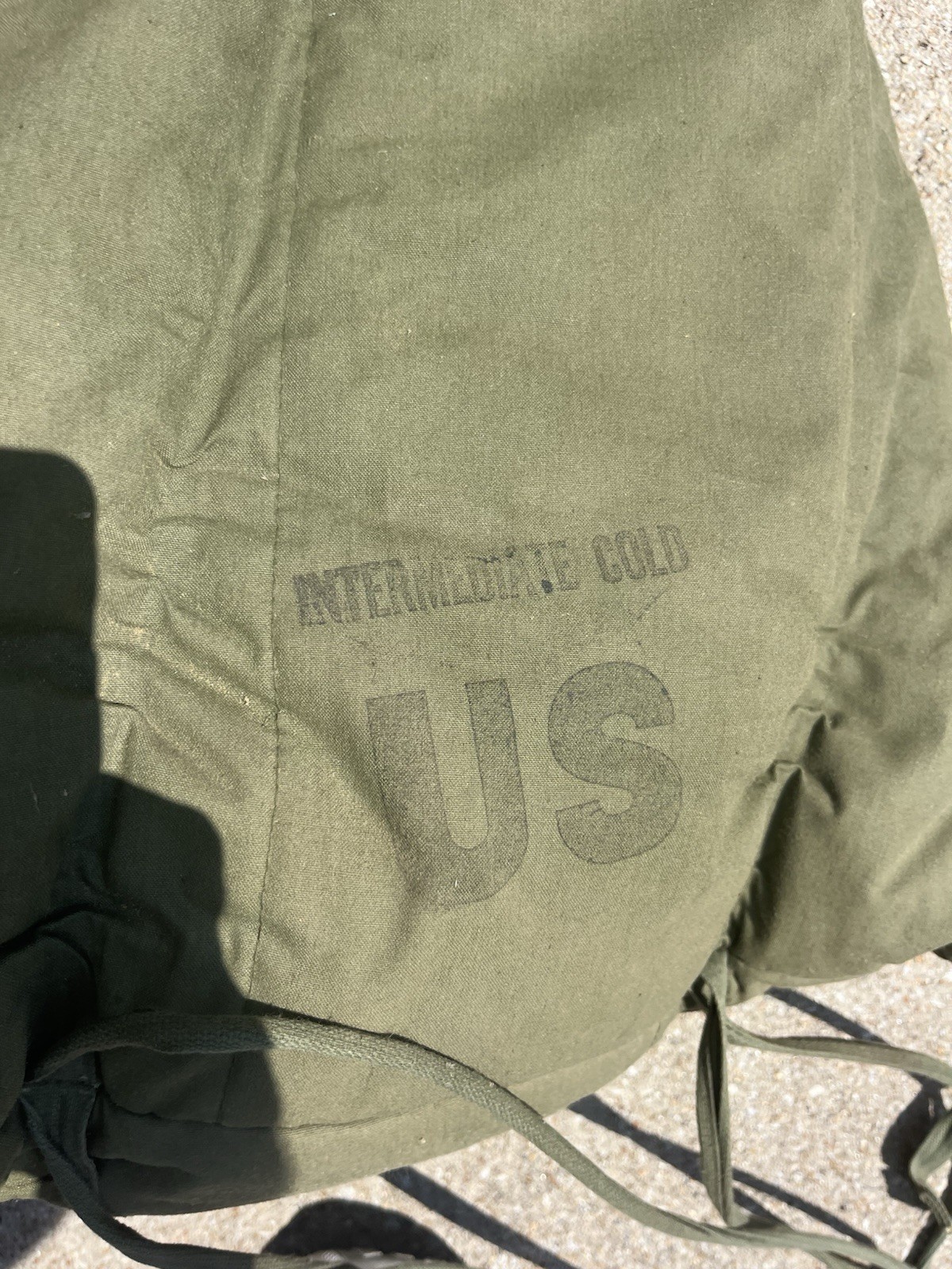 Vtg US Military Issue Intermediate Cold Weather Sleeping Bag Green Mummy Style
