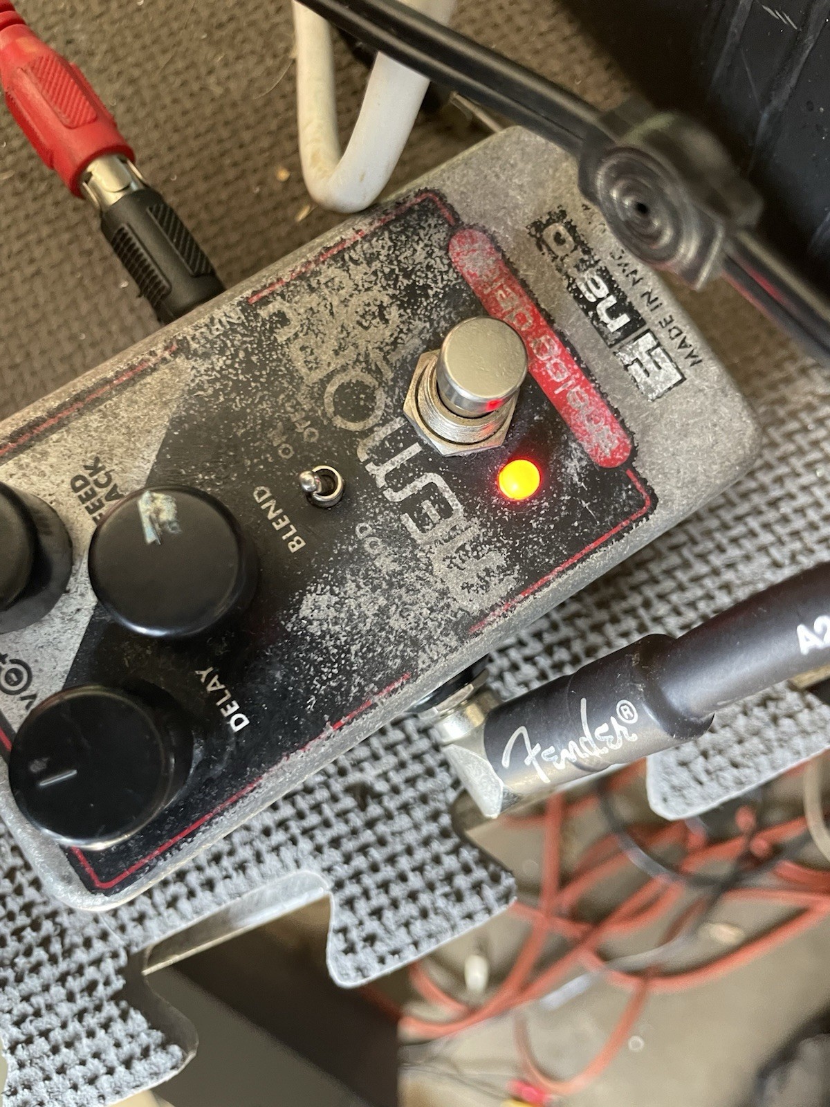 Electro-Harmonix Memory Toy Echo & Chrous Delay Guitar Effect Pedal Tested Works