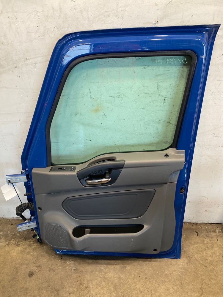 Door for International LT (606-13332)