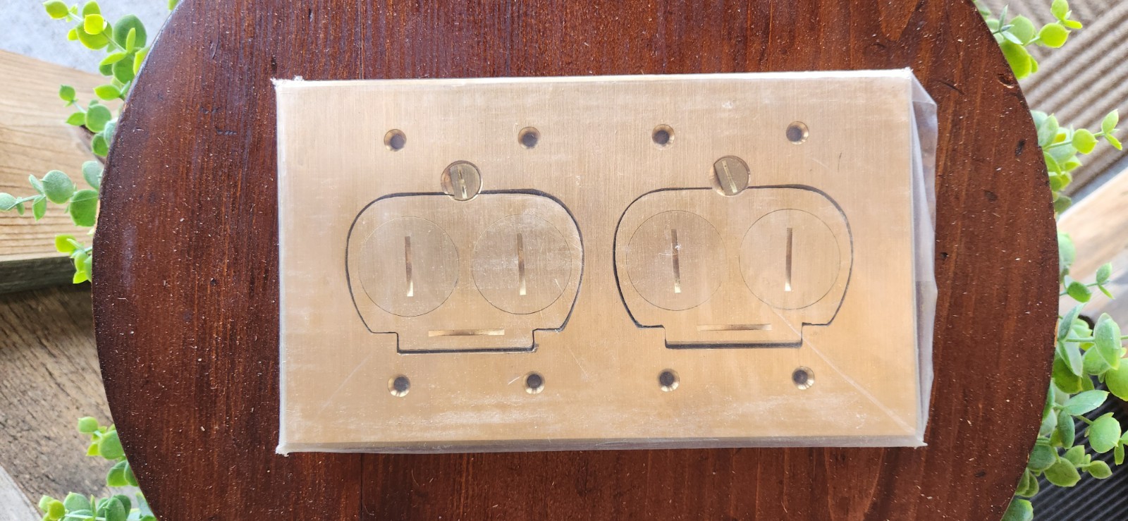 Lew Electric RCFB-2 Brass Floorbox Replacement Cover New Open Box 📦 ✨️☀️