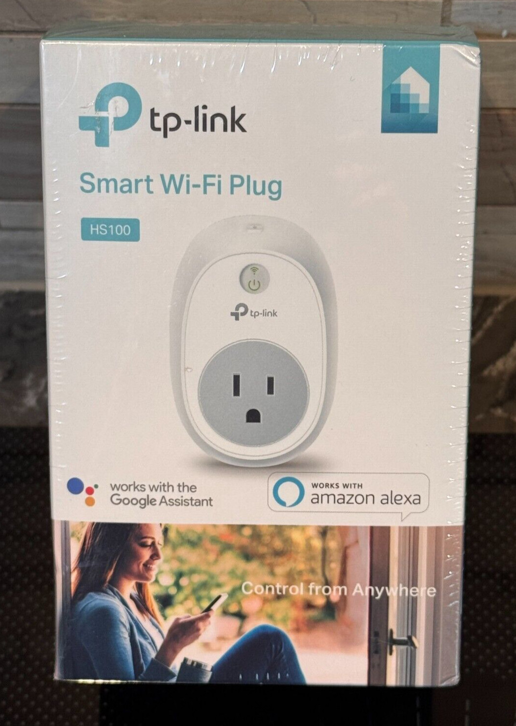 tp-link Smart Wi-Fi plug HS100, works with Alexa and Google assistant