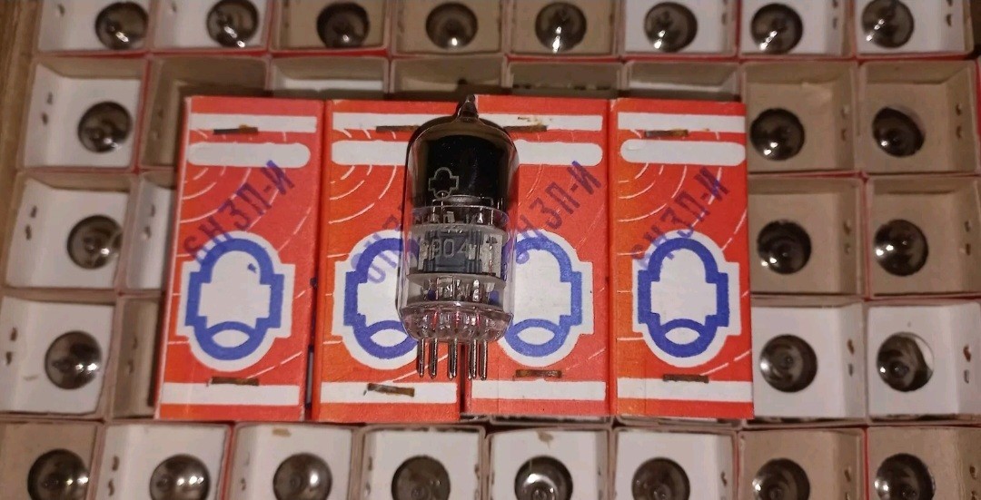 10 x REFLECTOR 6N3P-I 2C51 5670 ECC42 Tubes
