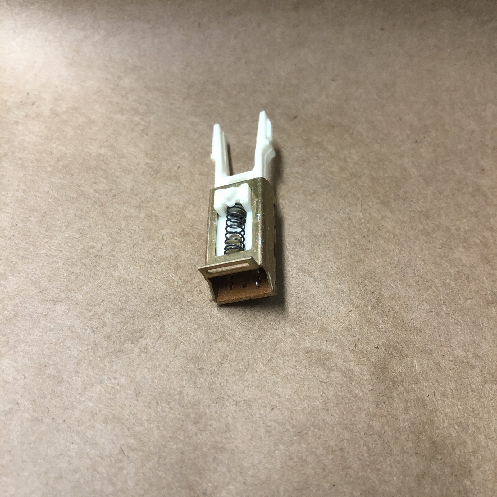 SWITCHCRAFT PART# 77031A39B