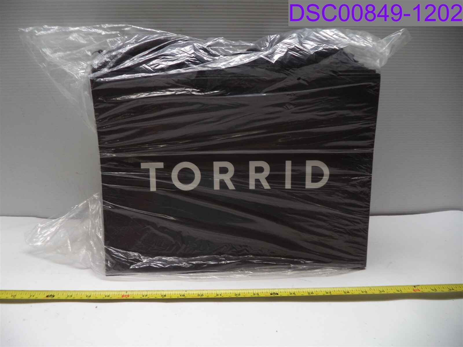 Qty = 200: Torrid Everyday Black Merchandise Bags 2020 Medium 10161533 TDEB-002A