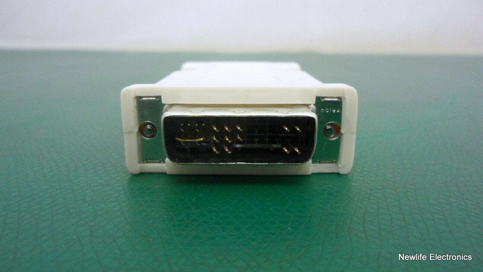Generic 887-4187-001 DVI to VGA Adapter
