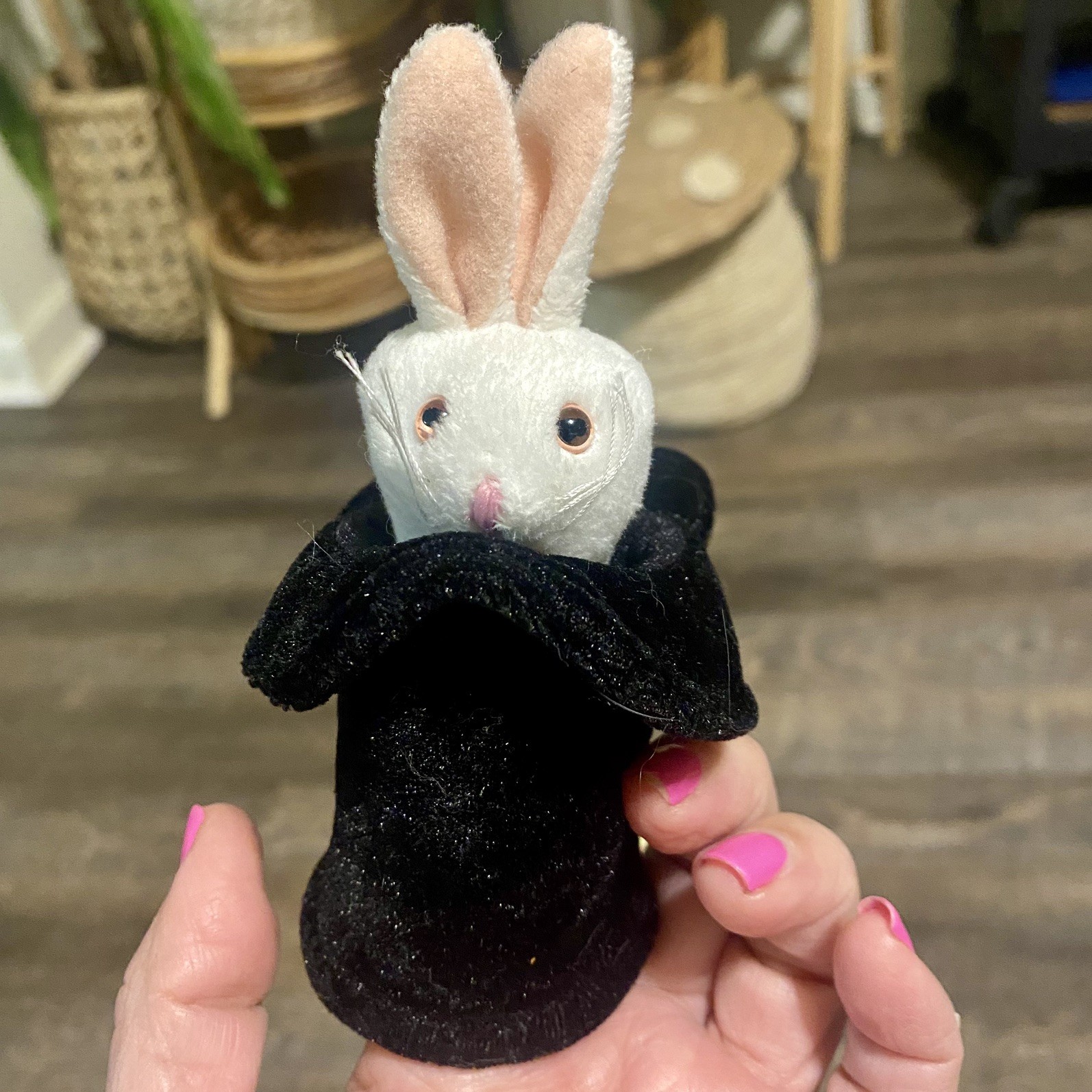 Mini Hat Finger Puppet Magic Mentalism Tricks