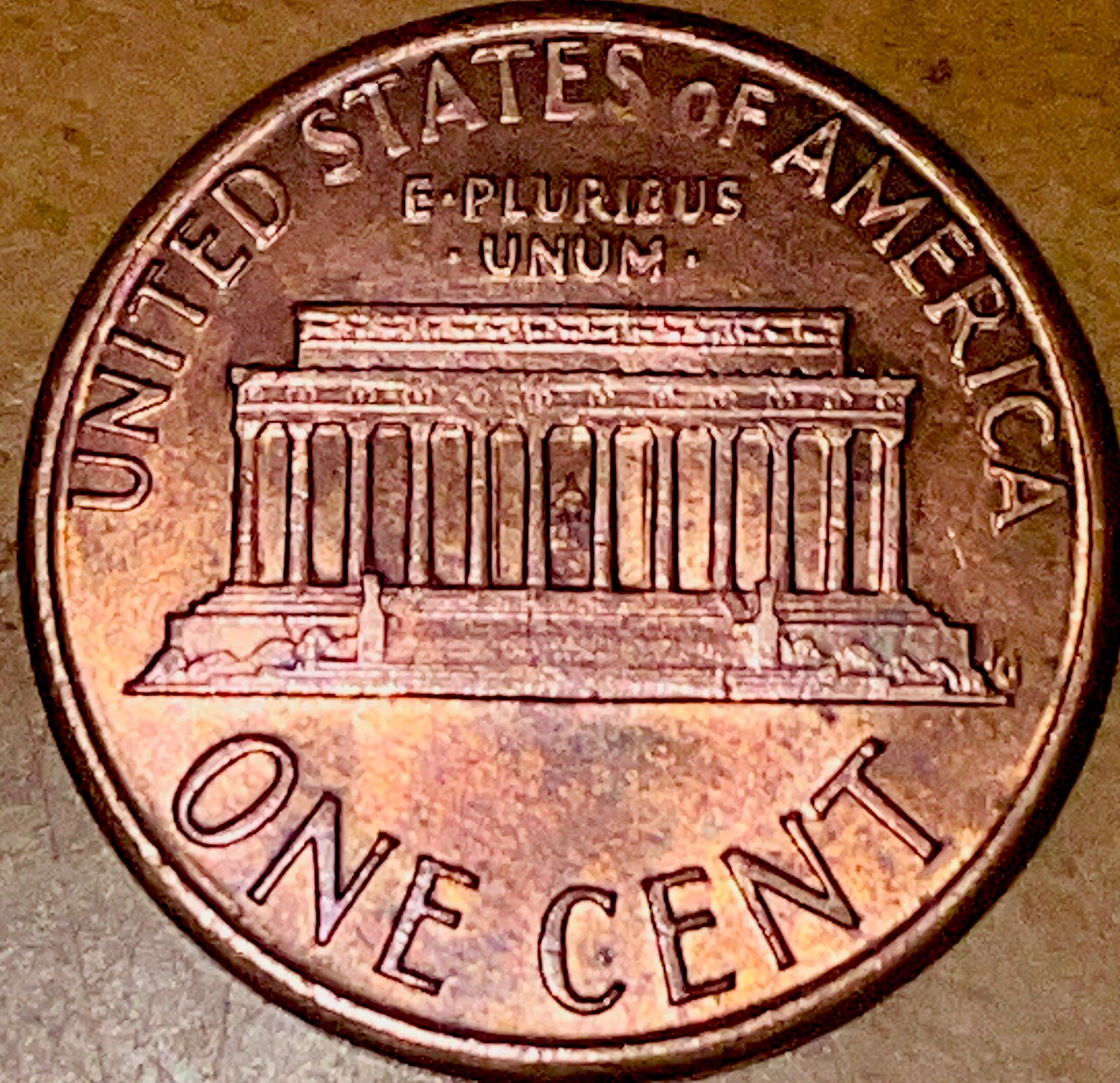 1987 Lincoln Memorial Broadstruck One Cent Circulated Coin with Errors