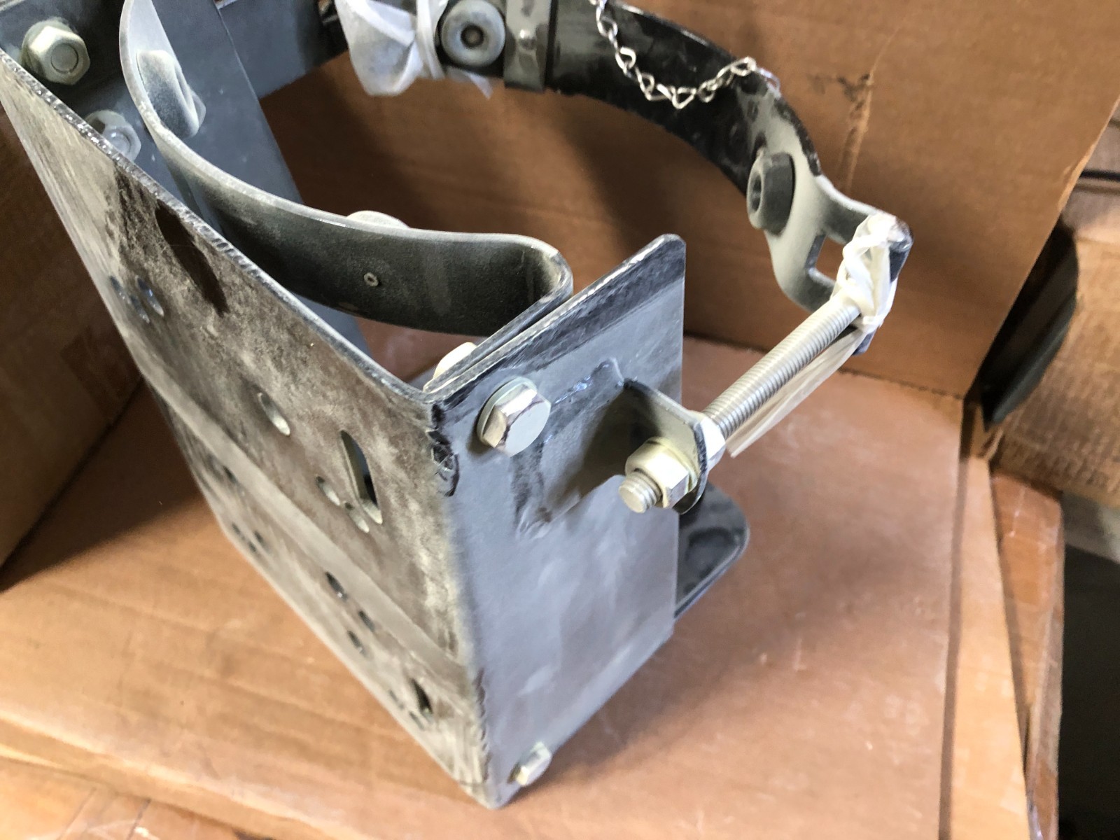KIDDE Fire Extinguisher Bracket 292474 New but dirty