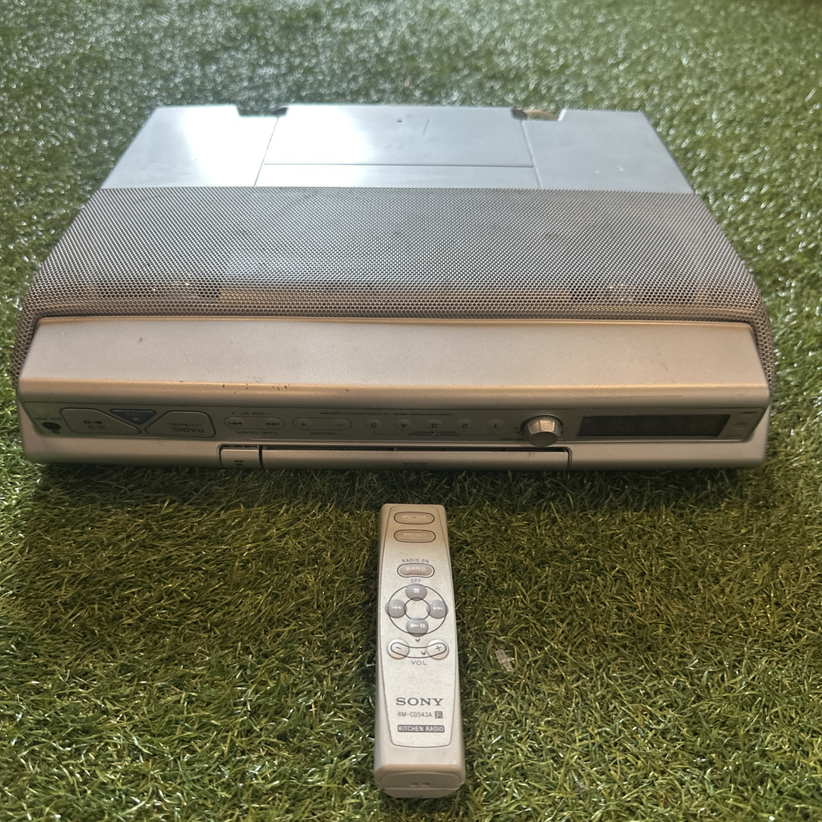 Sony Under Cabinet CD Player Radio Clock ICF-CD543RM W/ Remote WORKS!