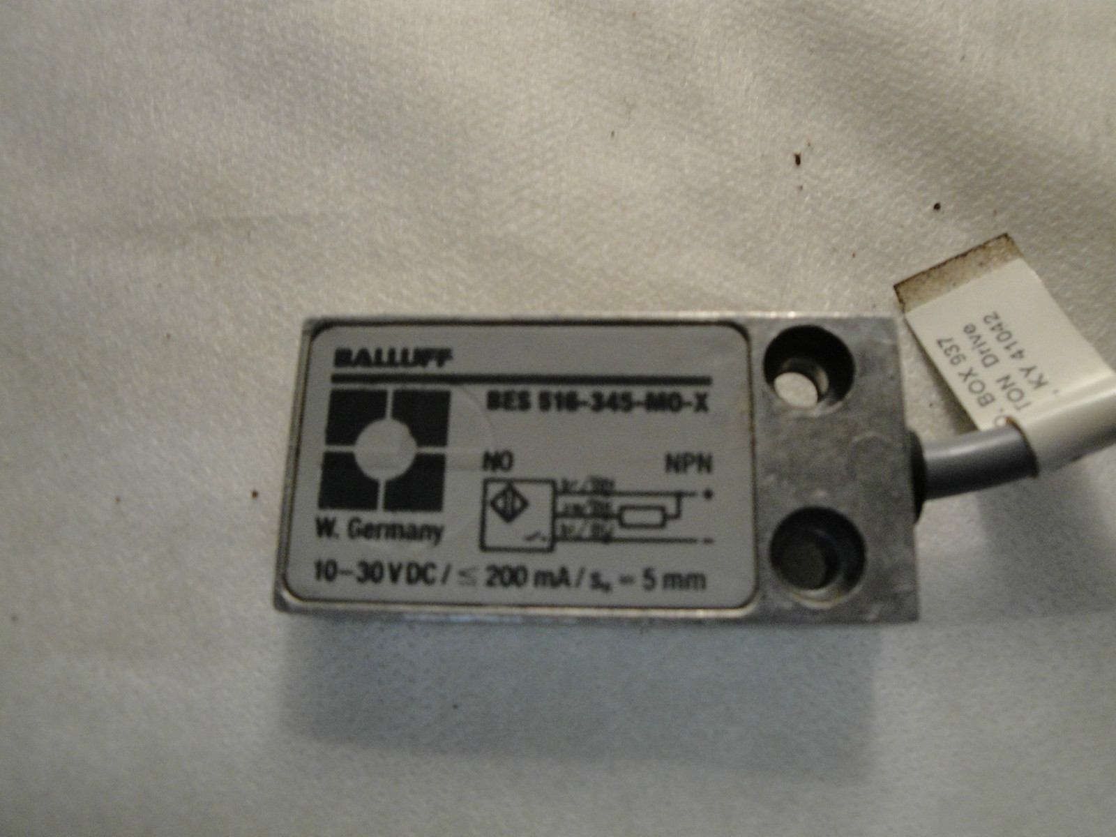 NEW BALLUFF BES-516-345-M0-X INDUCTIVE PROXIMITY SENSOR