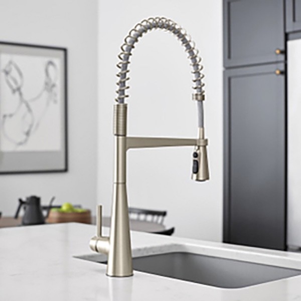 Moen 5925BL Sleek Matte Black 1-Handle Pre-Rinse Spring Pulldown Kitchen Faucet