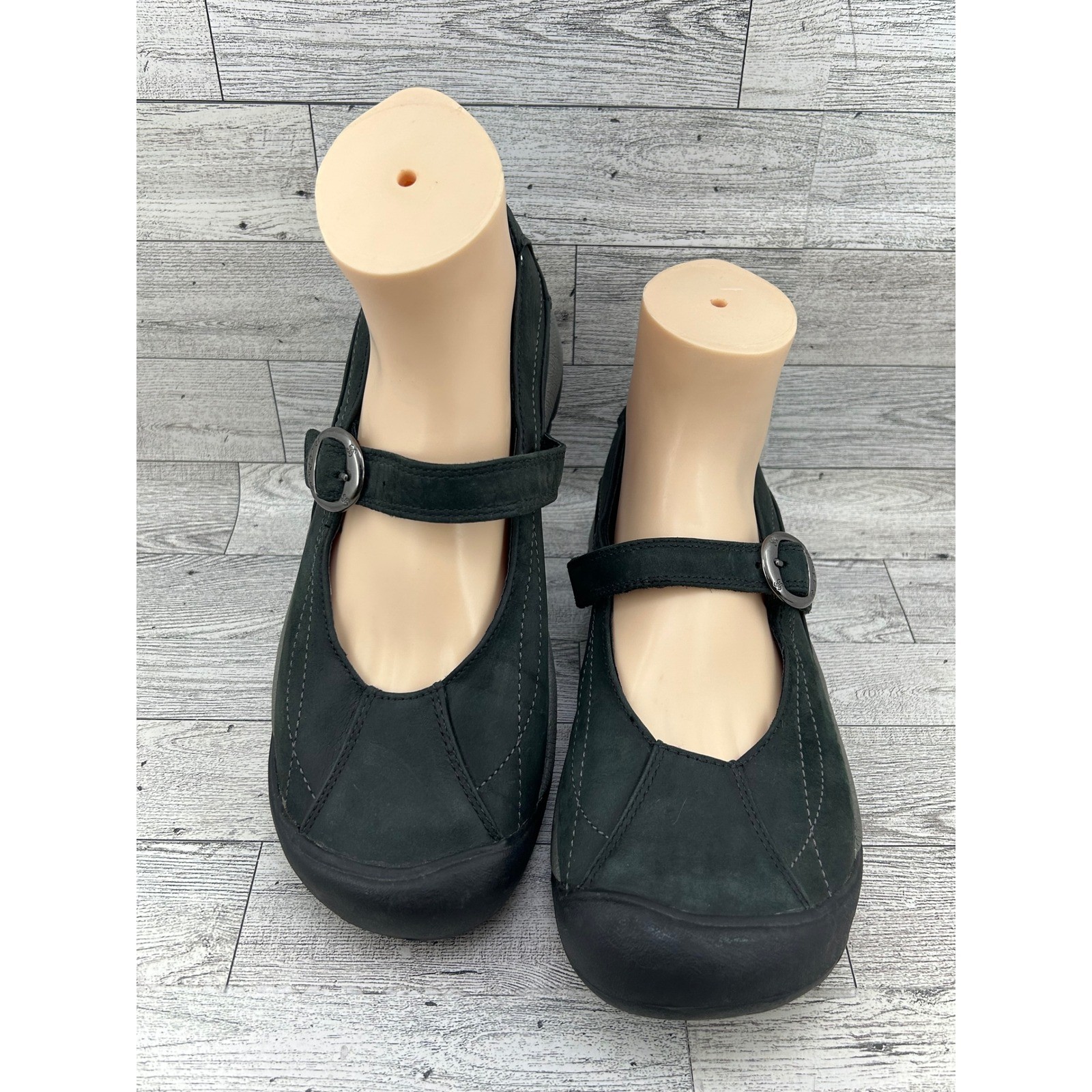 Keen Presidio MJ Black Nubuck Leather Mary Jane Shoes 1004455 Women Sz 8.5
