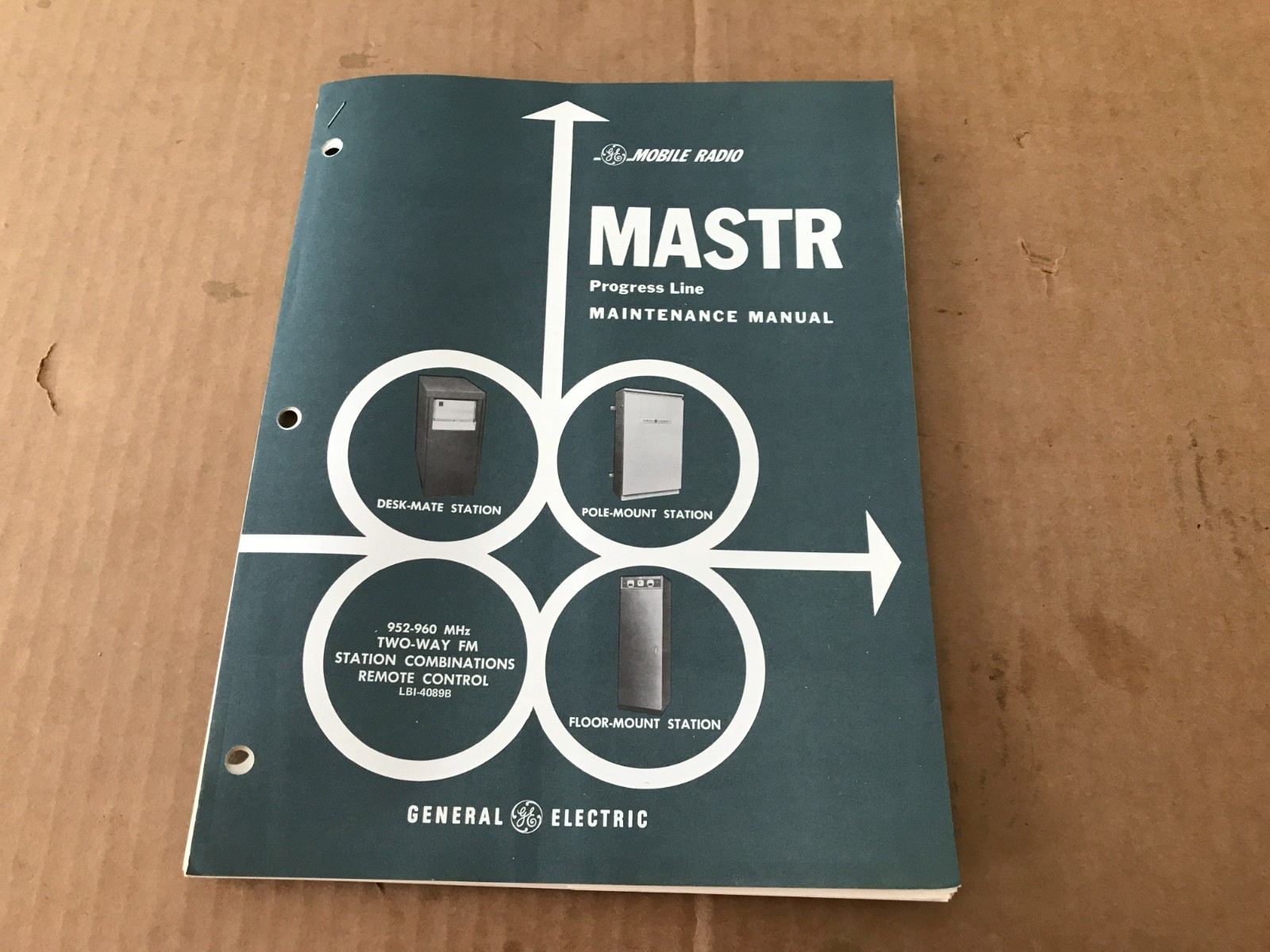 GE Master Progress Desk-Mate Two-Way Station Comb. Maintenance Manual- LBI-4089B
