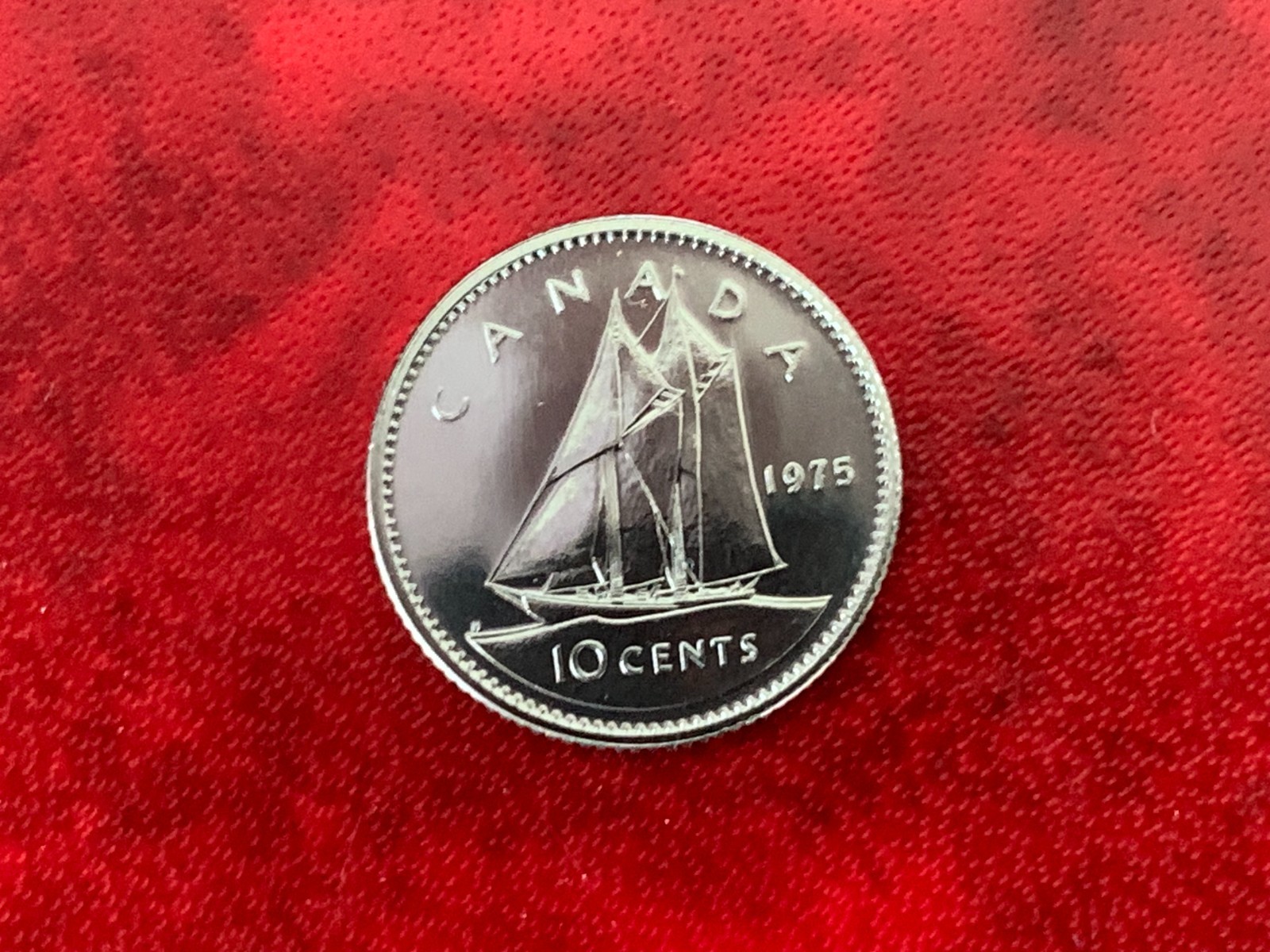 Canada 10 Cent 1975 Specimen Coin-Uncirculated