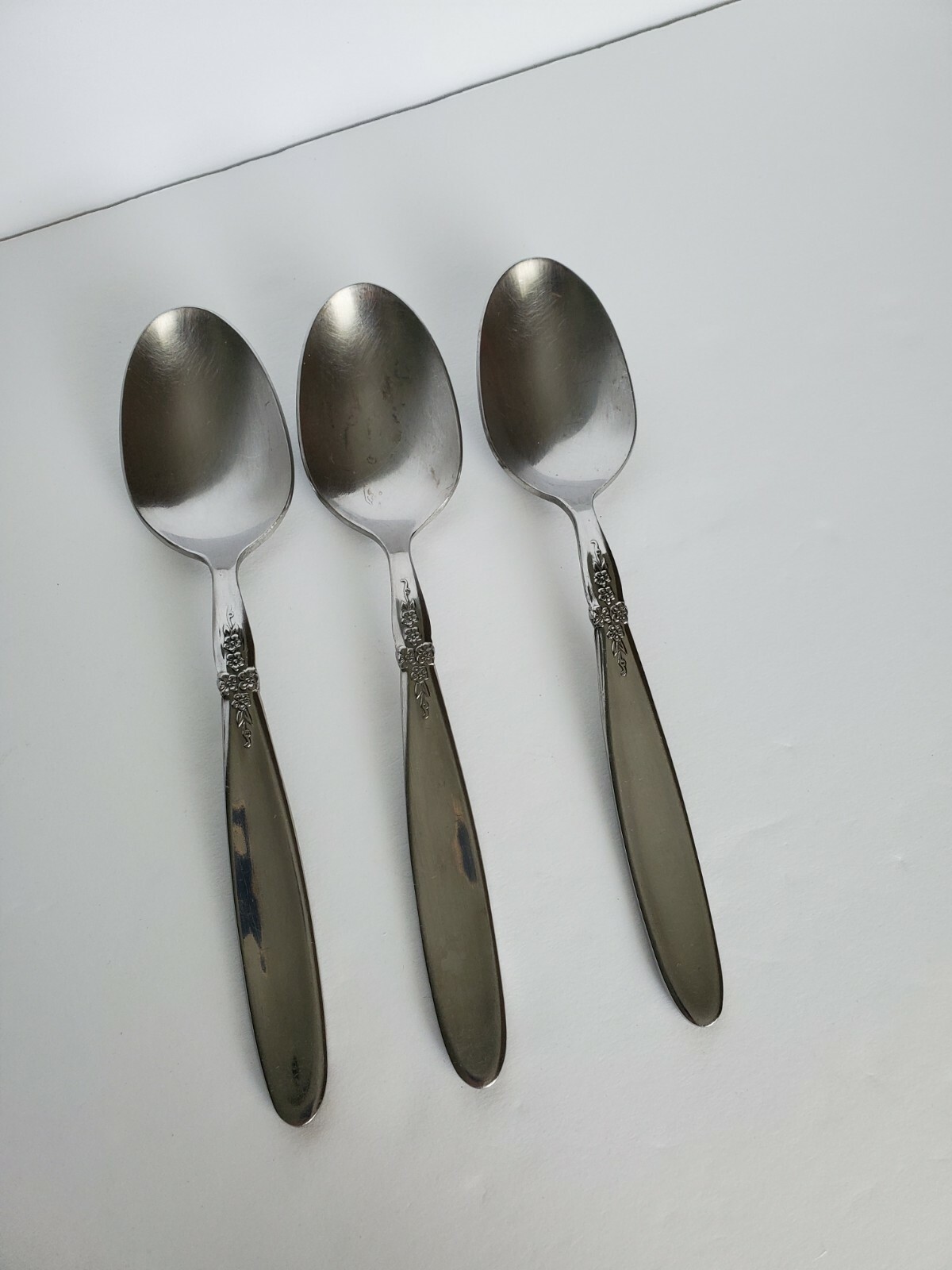 Oneida Set of 3 Memoir Stainless Steel Place Oval Soup Spoons 7 1/4" Flatware
