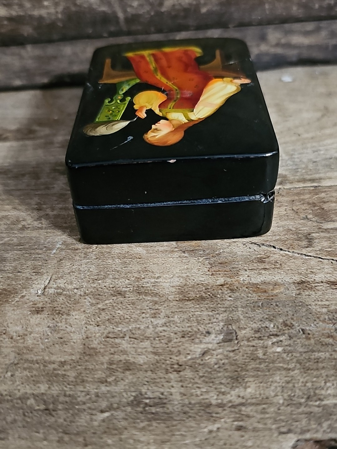 Lacquer Trinket Box ~ Girl Spinning Wool