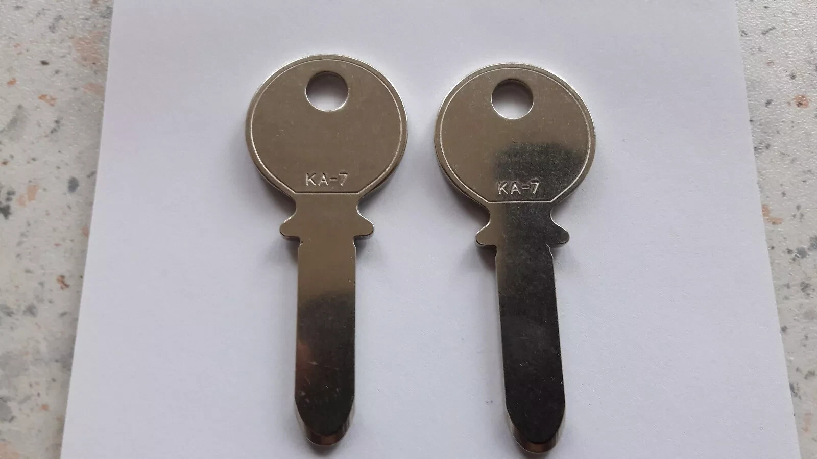 2 X KABA Key Blanks/Schlüsselrohling/Chiave/Cles/Llave