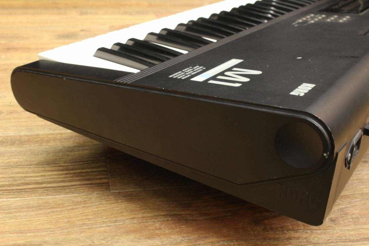 KORG M1 Music Workstation 61-Key Synthesizer AI Synthesis Sequencer Tested Works