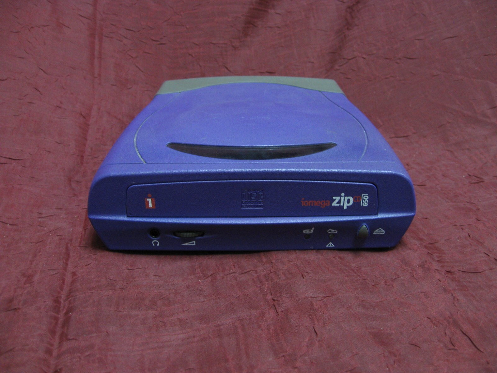 IOMEGA ZIP CD 650 Drive ZIPCDUSB  external drive No Cables