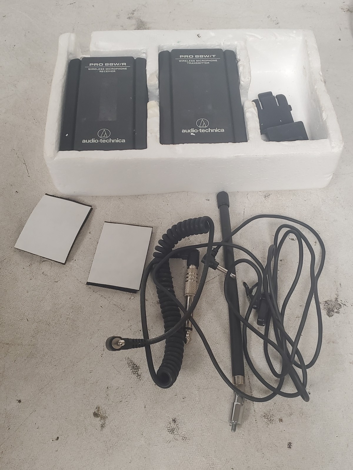 Audio-Technica Pro 88W VHF Wireless Microphone System