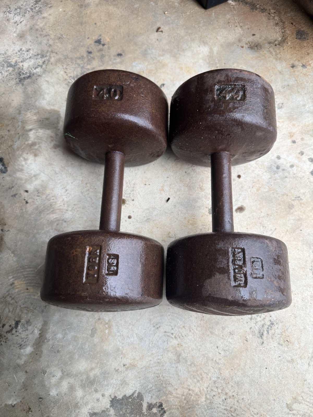 York Vintage 40lb Solid Head Round Dumbbells