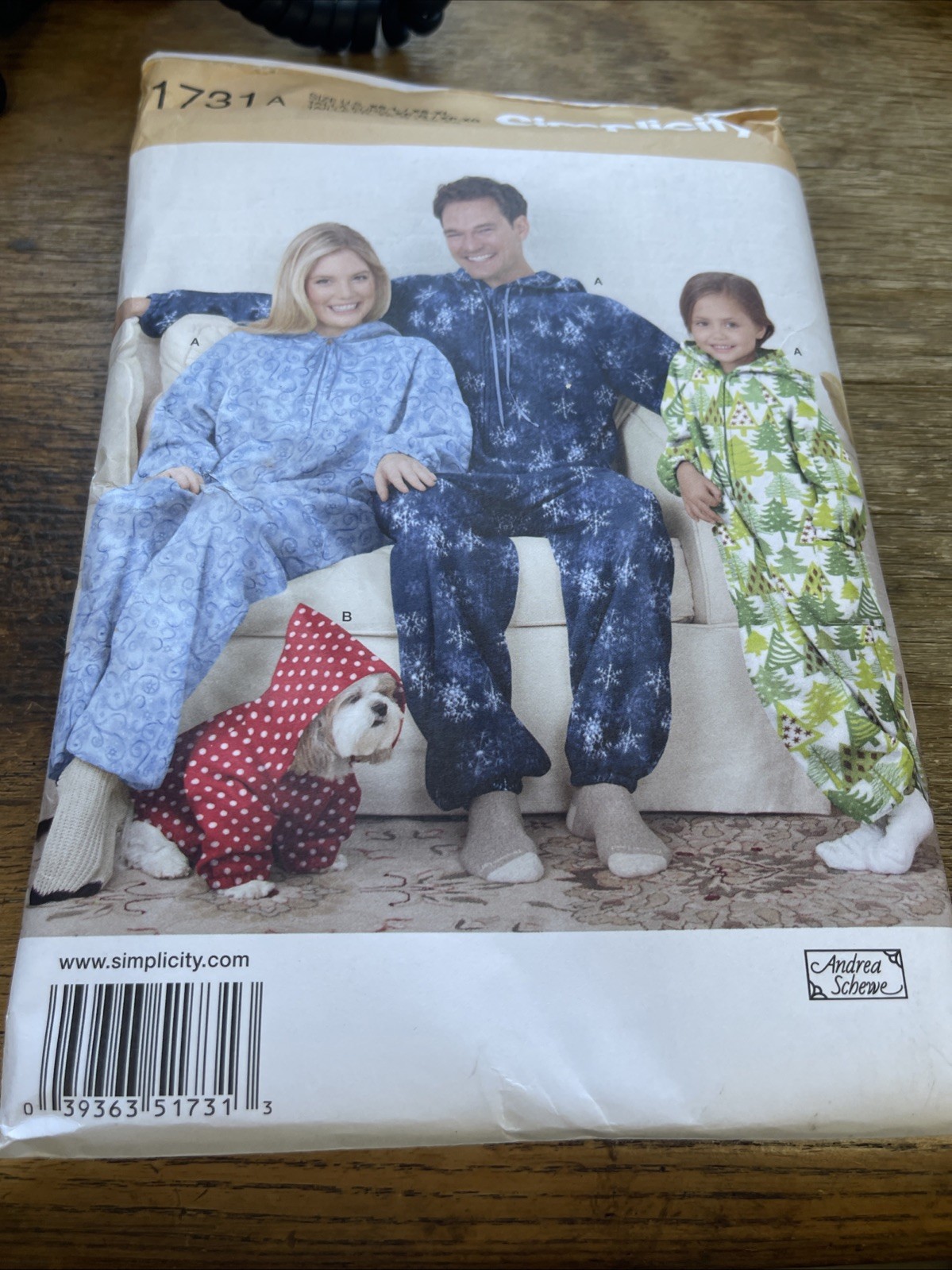 Simplicity Pattern 1731 Mens Miss Kids Fleece Hooded Jumpsuit & Dog Coat All Sz