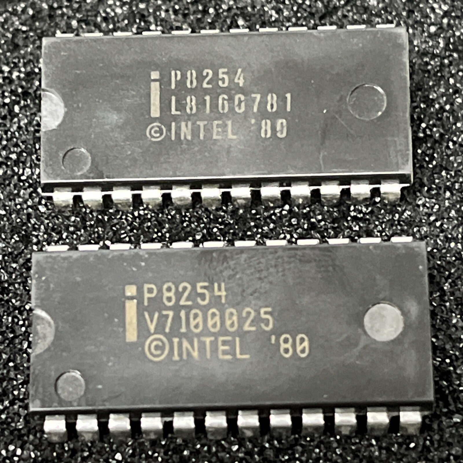 Intel P8254 PROGRAMMABLE TIMER, 3 TIMER(S), PDIP24 (LOT OF 2)