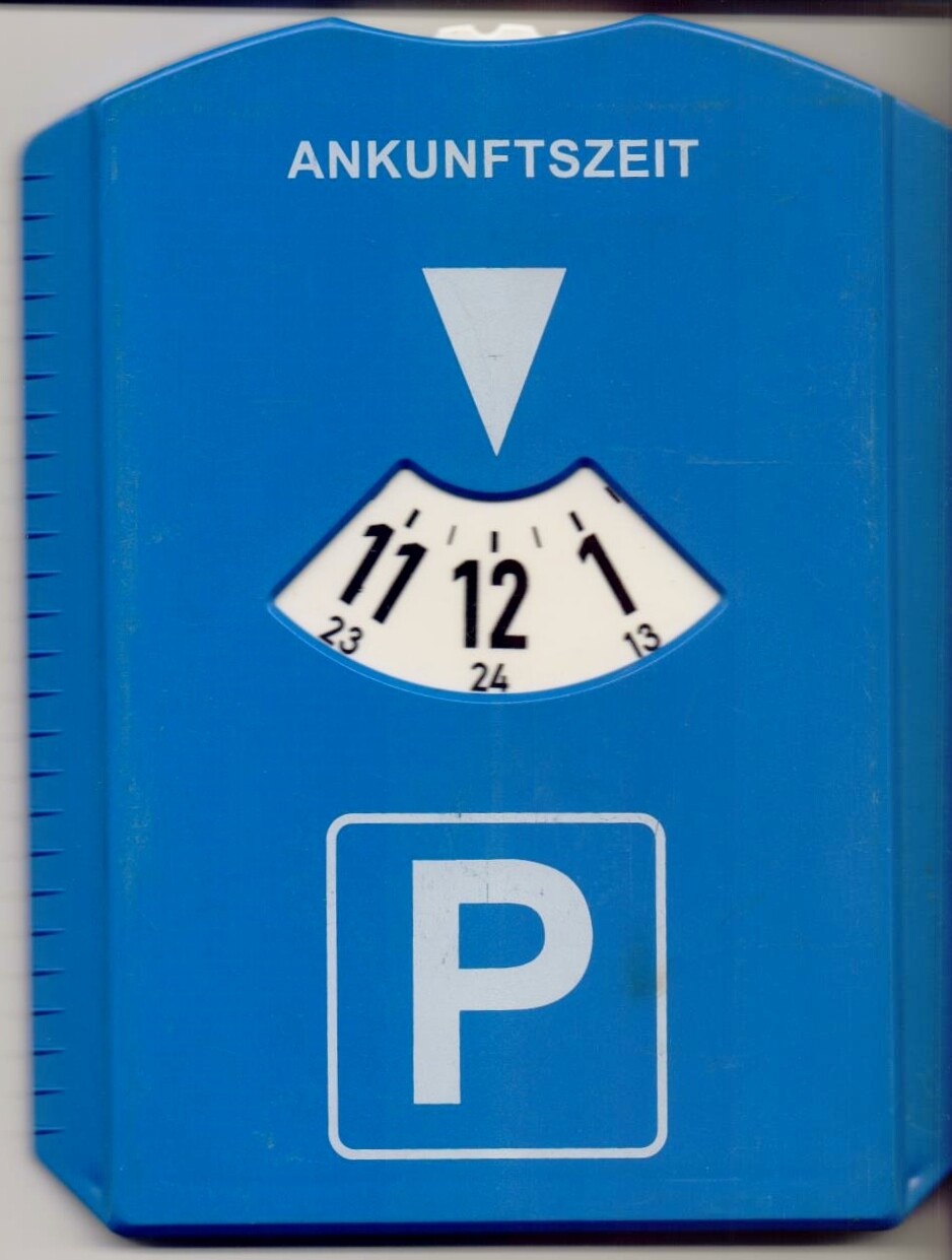 Parking disc with ice scraper, by BKK PHOENIX