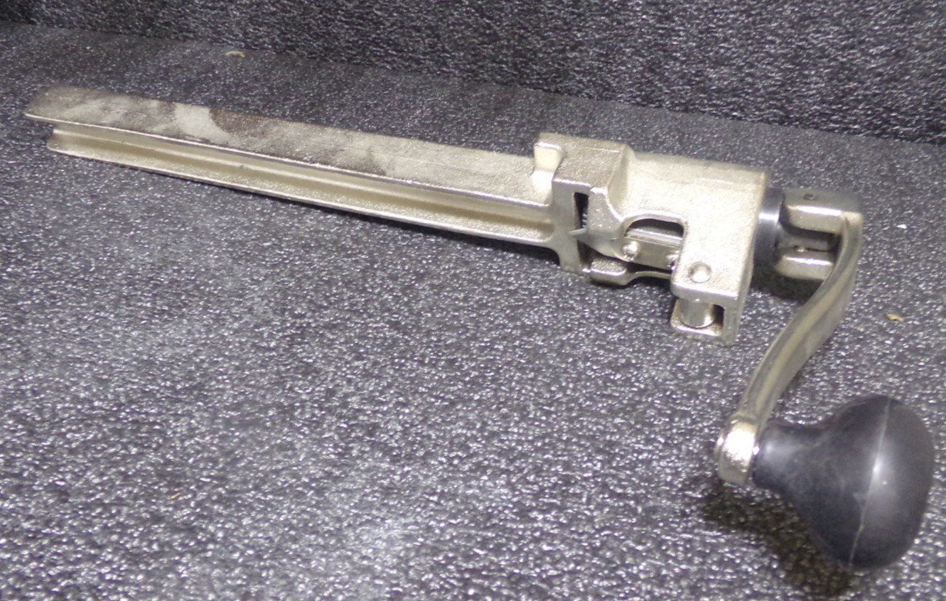 CRESTWARE CO1 Can Opener,Manual,19-1/2 In H 41G579
