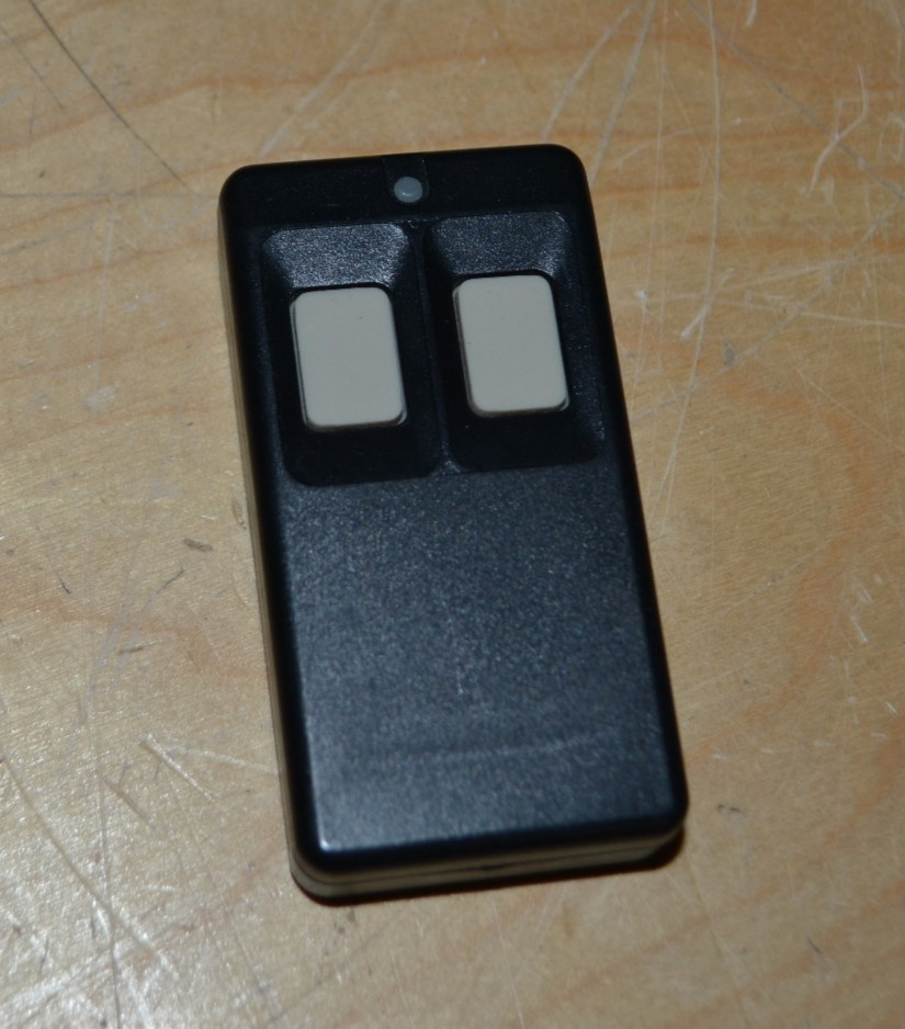 Inovonics ~ FA205D ~ Double-Button Belt Clip Transmitter ~ Used Good ~ FA-205