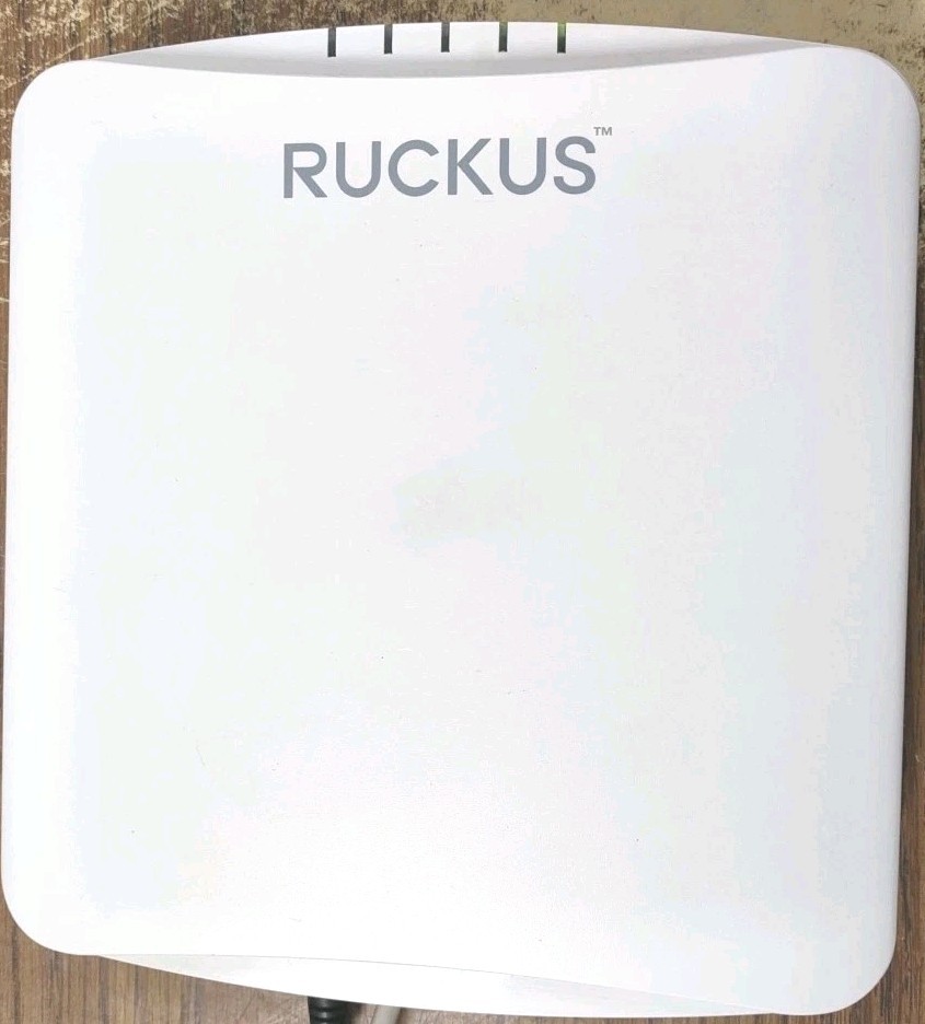 Ruckus 901-R550-US00 R550 Wireless Access Point. UNIT Only!
