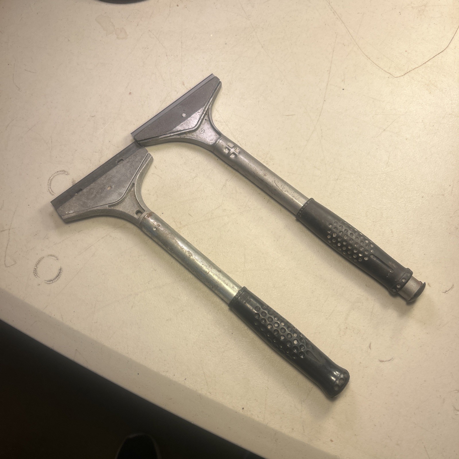 Warner 690- 4 Big Blade Wall Scraper 4" with Steel Handle Plus Extra