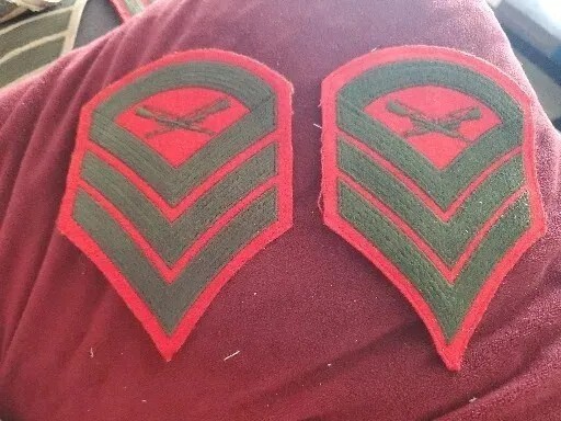 USMC Marines Gunnery Sergeant E6 Chevrons Patch set green/red.